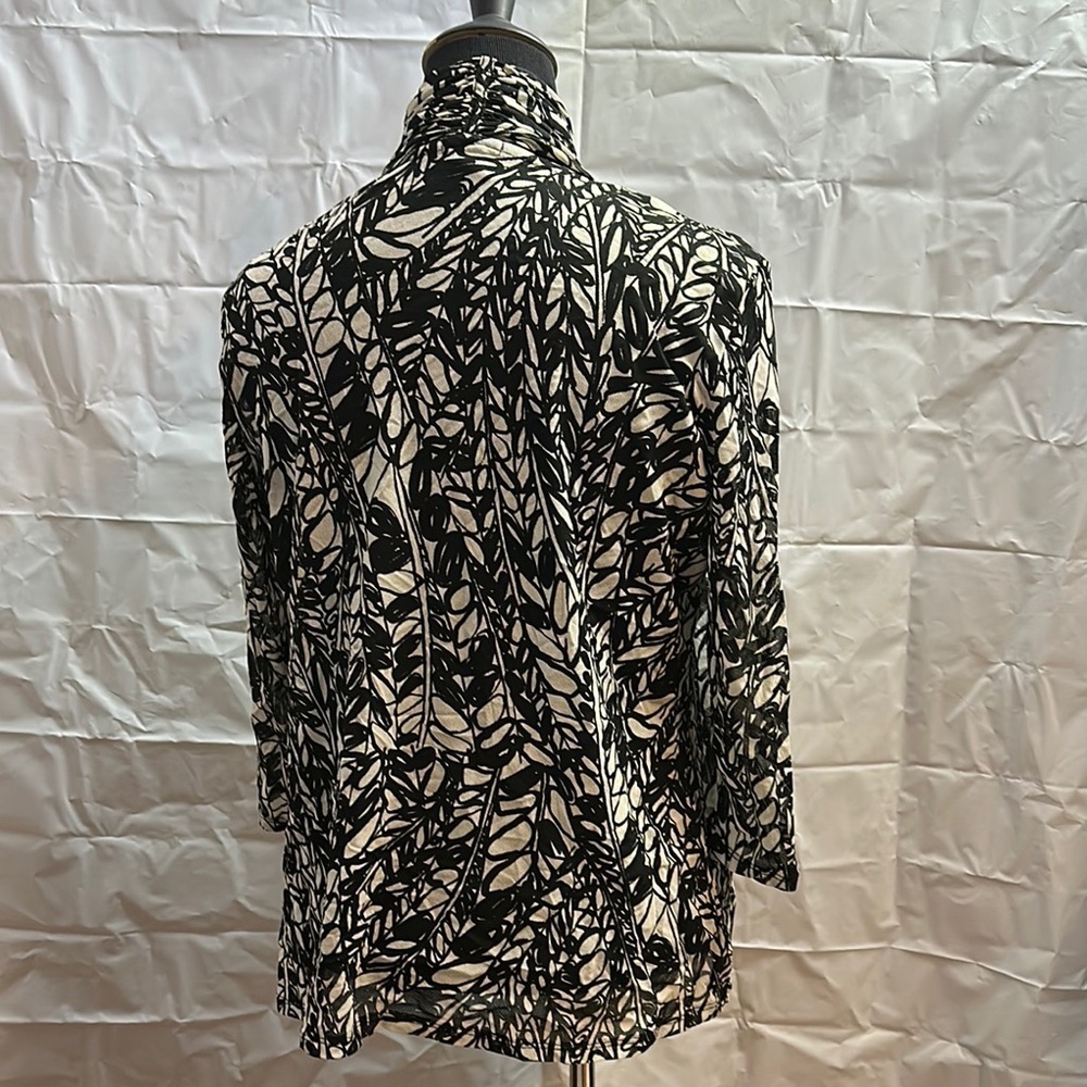 Dana Buchman sheer Black and White Floral Cardigan size large - Picture 5 of 6